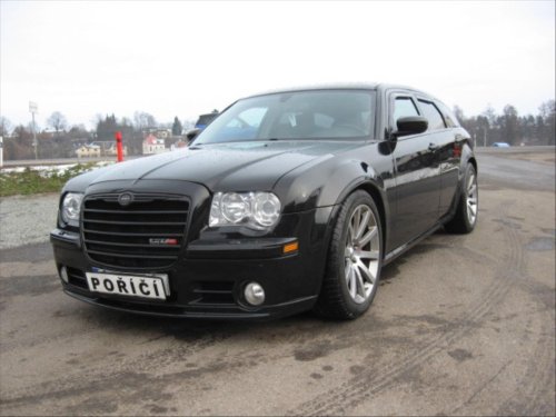 chrysler-300c-6-1-hemi-srt-8