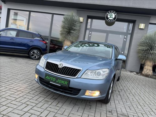 skoda-octavia-1-4-tsi-90kw-ambiente-top-stav