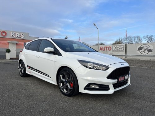 ford-focus-2-0-st184kw-1-majitel-zachovaly