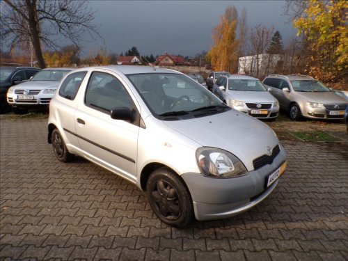 toyota-yaris-1-0-vvt-i