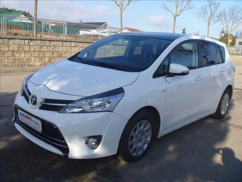 toyota-verso-1-8-i-108kw-puvod-cz-1-majitel