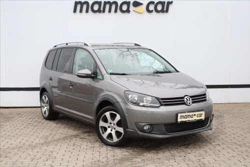 volkswagen-touran-2-0tdi-103kw-cross-panorama