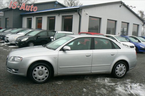 audi-a4-1-6-i-136855-km-1-majitel