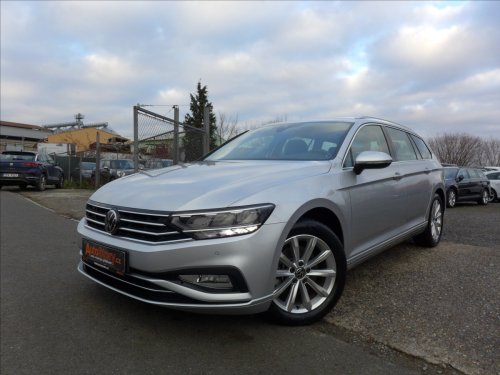 volkswagen-passat-2-0-tdi-full-led-navi-app-dph