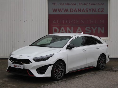 kia-proceed-1-6-t-gdi-gt-1-majitel-cz