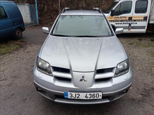 mitsubishi-outlander-2-0-i