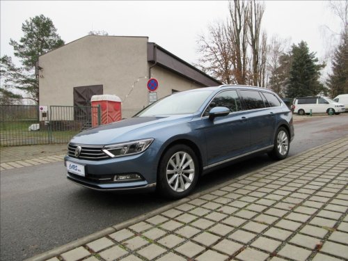 volkswagen-passat-1-6-tdi-88kw-navi-kamera-highline