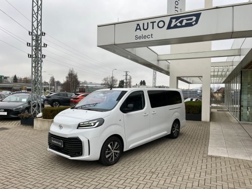 toyota-proace-verso-2-0d-177k-vip-l2-webasto-at-7s