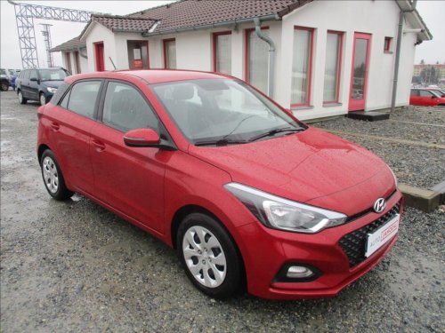 hyundai-i20-1-3-i-servis-1-maj-dph-cz