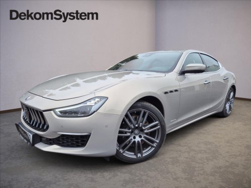 maserati-ghibli-3-0-v6-bi-turbo-s-q4-4x4