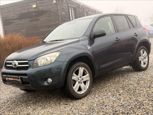 toyota-rav4-2-2-130kw-4x4-tazne-webasto