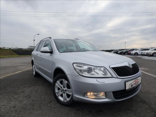 skoda-octavia-2-0-tdi-4x4-xenon-elegance-edition-combi-family