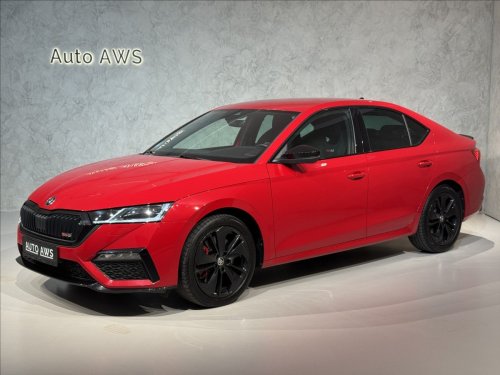 skoda-octavia-2-0-tsi-rs-180kw-virtual-led-matrix