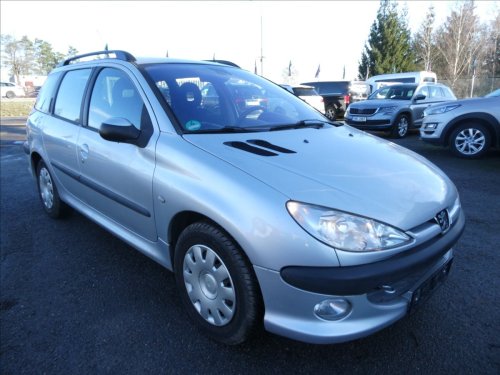 peugeot-206-1-6-16v-80kw-sw-auto-klima