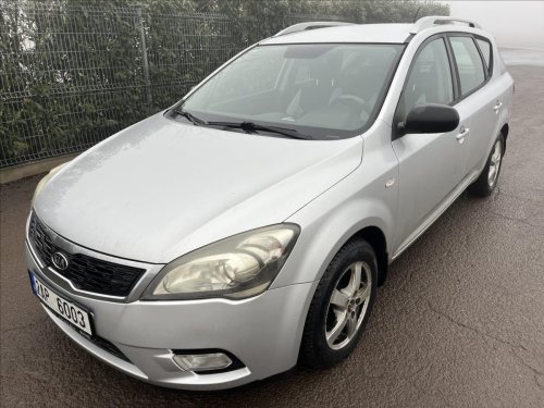 kia-cee-d-1-6-crdi-16v-klima-alu-servis