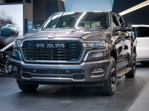 dodge-ram-3-0-sport-2025-vzduch-20alu