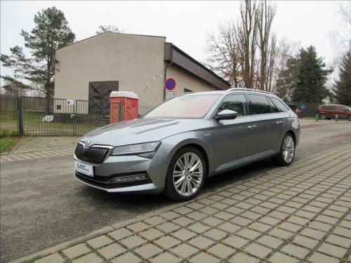 skoda-superb-iv-laurin-klement-pano-masaze