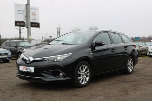 toyota-auris-1-8-hybrid-automat-kamera