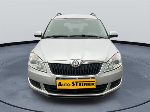 skoda-roomster-1-2-tsi-klima-vyhrev-sedadel