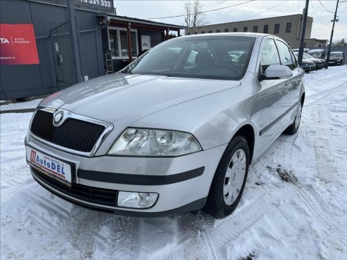 skoda-octavia-1-9-tdi-senzory-tazne-8xdisky