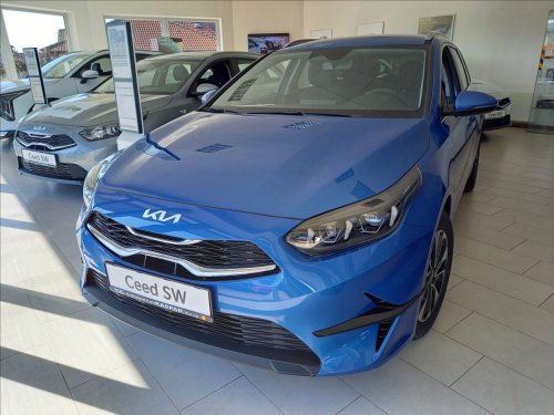kia-cee-d-1-5-t-gdi-gpf-top-2025