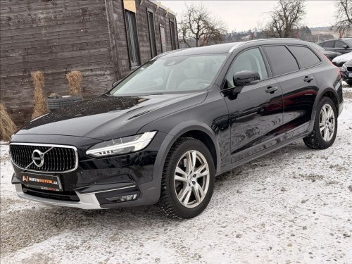 volvo-v90-2-0-cross-country-dph-nove-cr