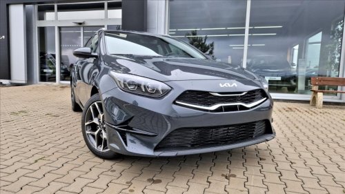 kia-cee-d-1-5-sw-t-gdi-top