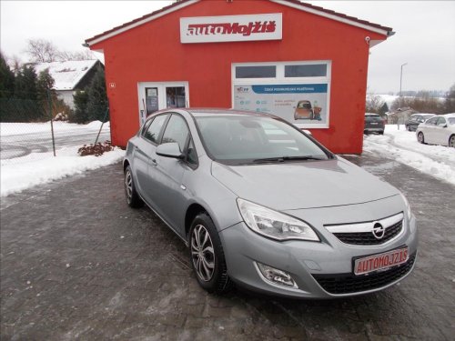 opel-astra-1-4-t-1-majitelka-klima-pekne-j
