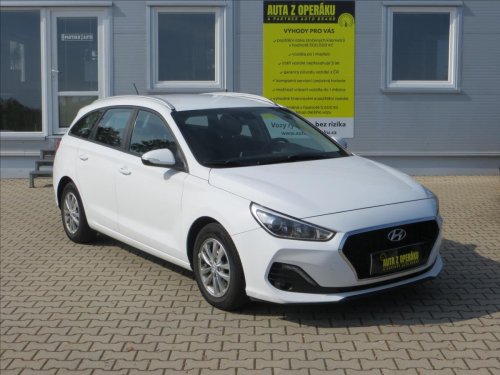 hyundai-i30-1-6-crdi85kw-komfort-cr-dph