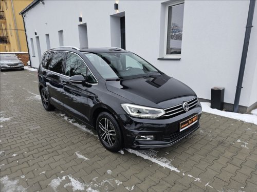 volkswagen-touran-1-4tsi-110kw-highline-navi