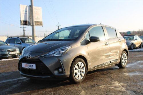toyota-yaris-1-5-dual-vvt-i-serviska-cr