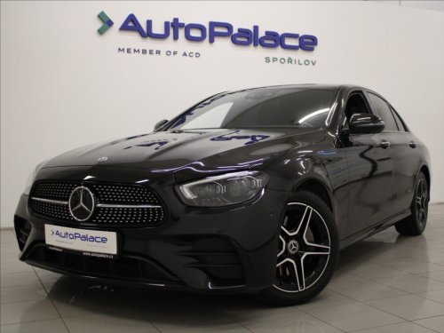 mercedes-benz-tridy-e-2-0-200-4m-amg-burmester-pamet