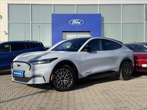 ford-88kwh-premium-panorama