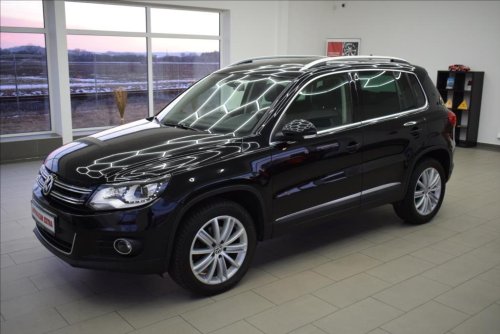 volkswagen-tiguan-2-0-tdi-sport-style-dsg-xen