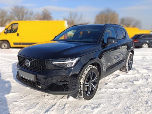volvo-xc40-b3-p-plus-dark-at-fwd-dct
