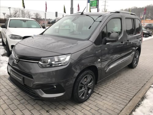 toyota-proace-city-verso-1-5