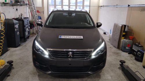 peugeot-308-1-5-bluehdi-96-kw-navi-vuz-pripravujeme-k-prodeji