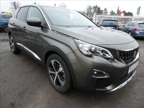 peugeot-3008-1-6-i-121kw-allure-automat-1-majitel
