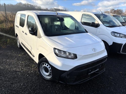 toyota-proace-city-1-5-crewcab-long-6-mt