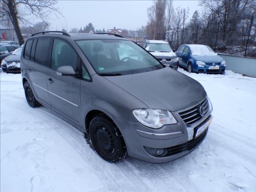 volkswagen-touran-1-4-tsi-103kw-dsg