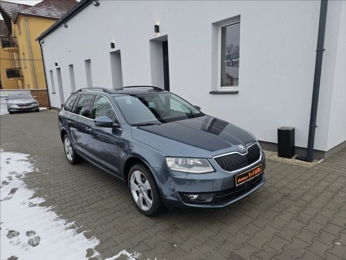 skoda-octavia-iii-2-0tdi-4x4-dsg-style