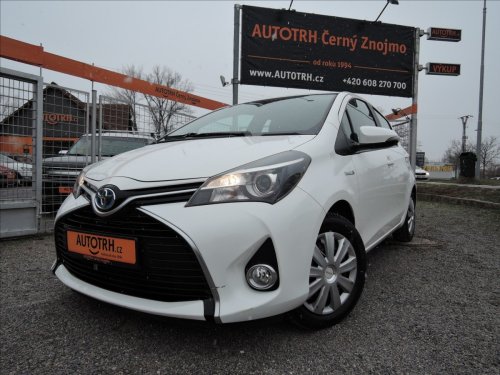 toyota-yaris-1-5-vvti-hybrid-kamera-keyless